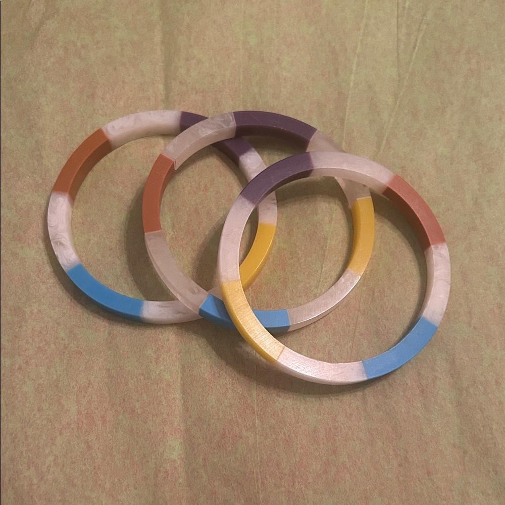 Colorblock Resin Bangle Bracelet Set - Pastel Blue, Yellow, caramel three-pieces